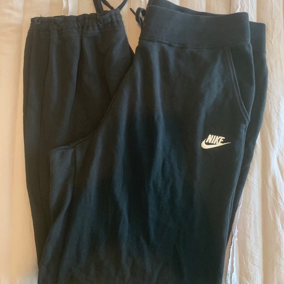 kohls nike joggers womens